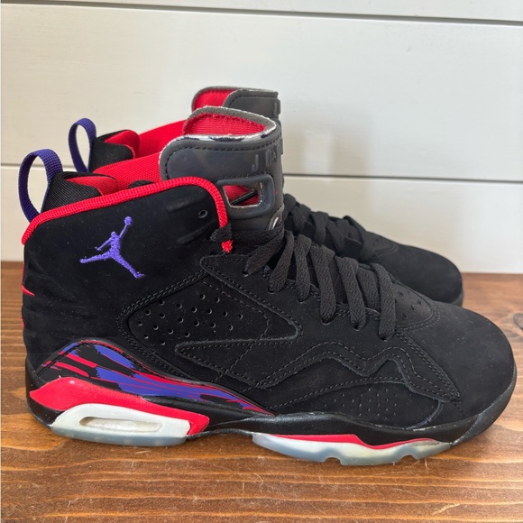 Jordan Other - Jordan MVPs size 6Y